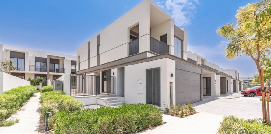 Villa a Tilal Al Ghaf, Dubai, EAU 4 camere da letto, 202 mq. № 687093