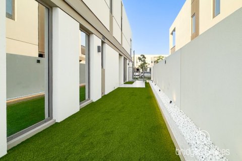 Tilal Al Ghaf, Dubai, UAE의 판매용 빌라 침실 4개, 230제곱미터 번호 687093 - 사진 17