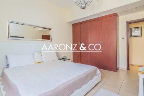 Lakás itt: Jumeirah Beach Residence, Dubai, EAE, 2 hálószoba, 128 m², azonosító: 687056 - fénykép 9