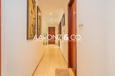 Lakás itt: Jumeirah Beach Residence, Dubai, EAE, 2 hálószoba, 128 m², azonosító: 687056 - fénykép 11