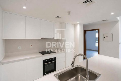 Apartmen di Greens, Dubai, UAE 1 bilik tidur, 100.99 meter persegi № 768283 - foto 5