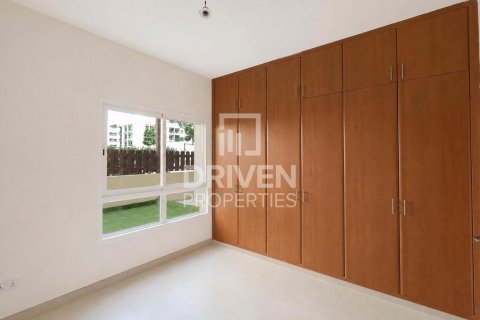 Apartmen di Greens, Dubai, UAE 1 bilik tidur, 100.99 meter persegi № 768283 - foto 10