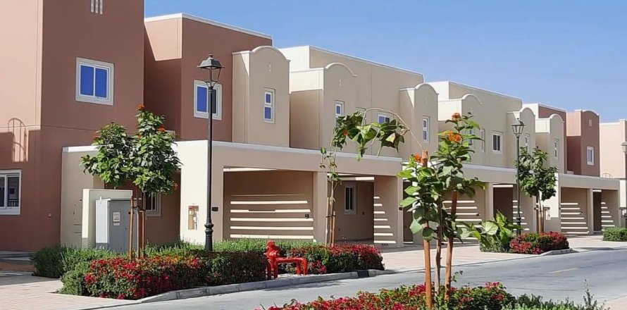 Townhouse în Dubai, EAU 3 dormitoare, 170 mp.  №741512