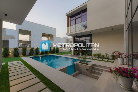 Vila na Yas Island, Abu Dhabi, SAE 6 ložnice, 853.6 m² Č.: 554762 - fotografie 1