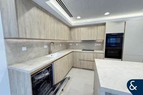 Таунхаус Джумейра Вилладж Серкл, Дубай, БАӘ-да 2 жатын бөлмелер, 180 м² № 684957 - фото 12