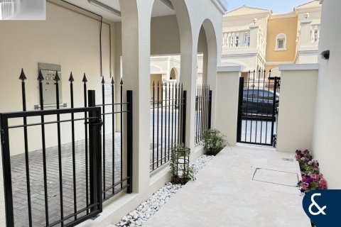 Таунхаус Джумейра Вилладж Серкл, Дубай, БАӘ-да 2 жатын бөлмелер, 180 м² № 684957 - фото 4