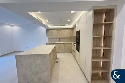 Townhouse in Jumeirah Village Circle, Dubai, UAE 2 bedrooms, 180 sq.m. № 684957