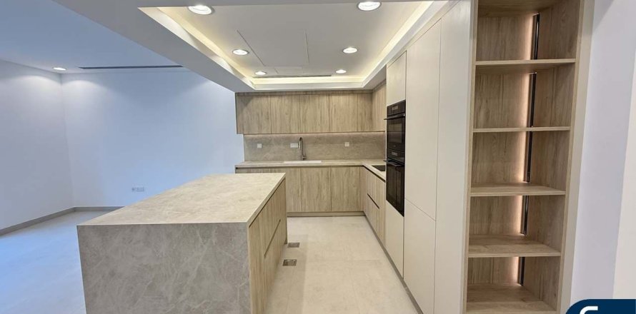 Таунхаус Джумейра Вилладж Серкл, Дубай, БАӘ-да 2 жатын бөлмелер, 180 м² № 684957