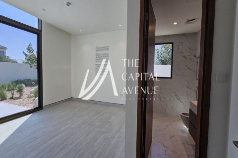 Müüa villa asukohaga Abu Dhabi, AÜE: 4 magamistoaga, 1000 m² Nr 604799 - pilt 19