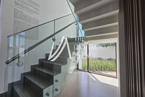 Müüa villa asukohaga Abu Dhabi, AÜE: 4 magamistoaga, 1000 m² Nr 604799 - pilt 16