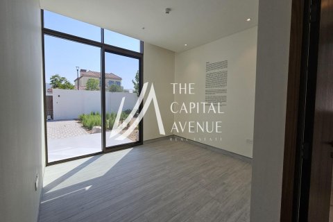 Müüa villa asukohaga Abu Dhabi, AÜE: 4 magamistoaga, 1000 m² Nr 604799 - pilt 18