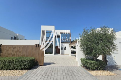 Müüa villa asukohaga Abu Dhabi, AÜE: 4 magamistoaga, 1000 m² Nr 604799 - pilt 1