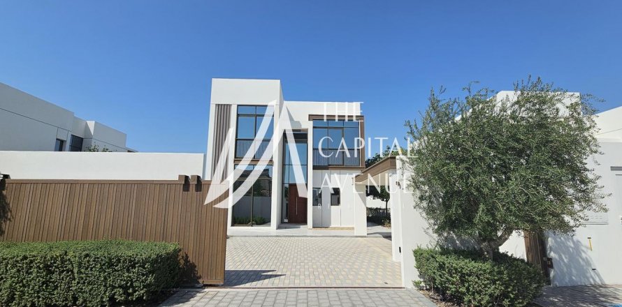 Villa asukohaga Abu Dhabi, AÜE: 4 magamistoaga, 1000 m² Nr 604799