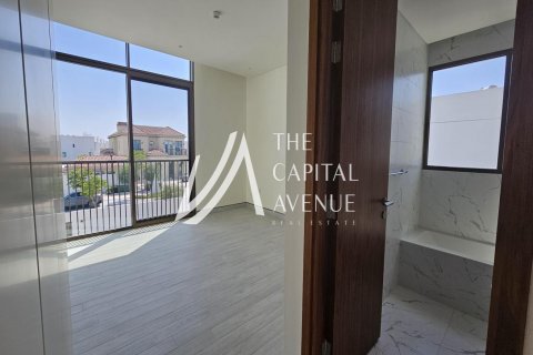 Müüa villa asukohaga Abu Dhabi, AÜE: 4 magamistoaga, 1000 m² Nr 604799 - pilt 5