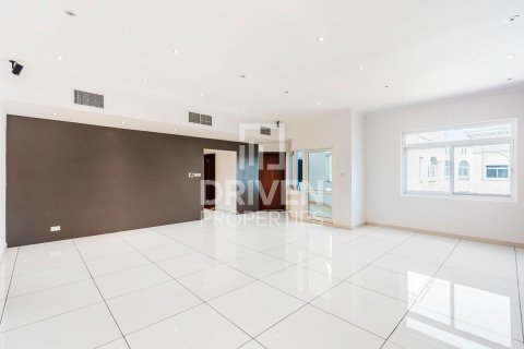 Apartment til salg i Dubai Festival City, Dubai, UAE 3 soveværelser, 242 kvm № 682923 - foto 2