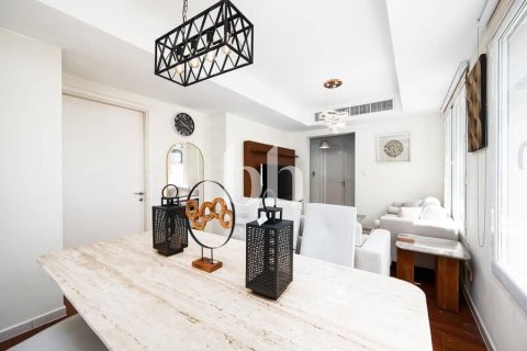 Townhouse in The Springs, Dubai, UAE 2 bedrooms, 113 sq.m. № 645365 - photo 3