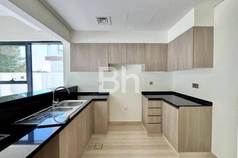 Rijtjeshuis te koop in DAMAC Hills (Akoya by DAMAC), Dubai, VAE 4 slaapkamers, 274 vr.m., nr 645361 - foto 15