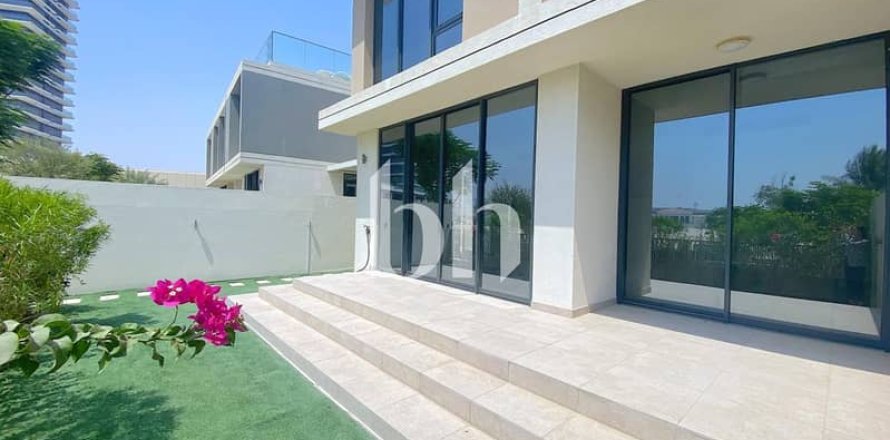 Villa asukohaga Dubai Hills Estate, AÜE: 3 magamistoaga, 268 m² Nr 645363