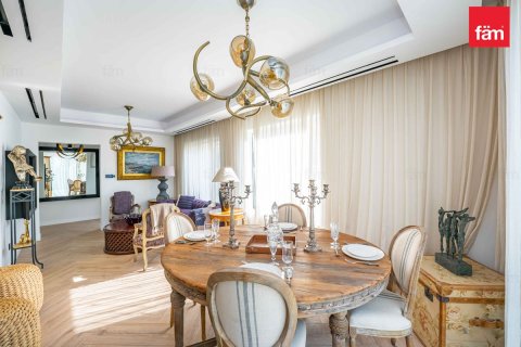 Villa in vendita a Dubai, EAU 2 camere da letto, 250 mq. № 682046 - foto 12