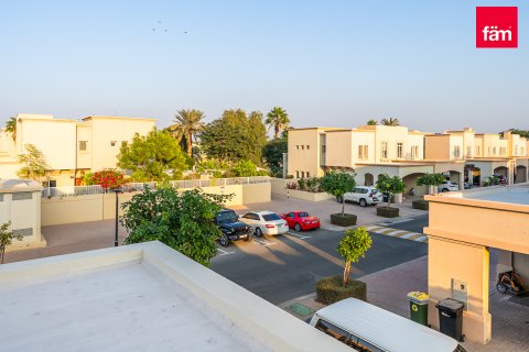 Villa te koop in Dubai, VAE 2 slaapkamers, 250 vr.m., nr 682046 - foto 6