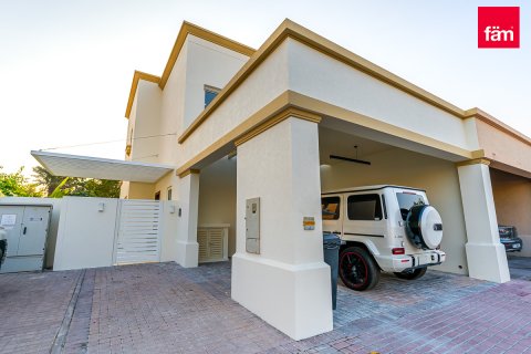 Villa te koop in Dubai, VAE 2 slaapkamers, 250 vr.m., nr 682046 - foto 16