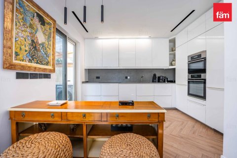 Villa in vendita a Dubai, EAU 2 camere da letto, 250 mq. № 682046 - foto 8