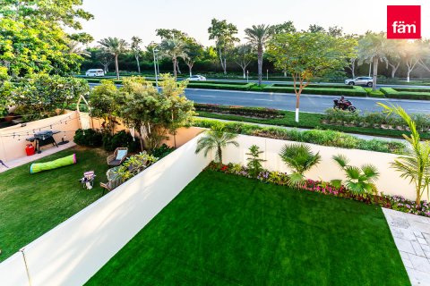 Villa te koop in Dubai, VAE 2 slaapkamers, 250 vr.m., nr 682046 - foto 13