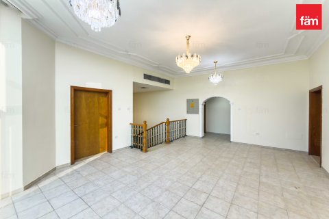 Villa in Al Barsha, Dubai, UAE 5 bedrooms, 1394 sq.m. № 682043 - photo 21