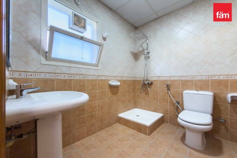 فيلا للإيجار في البرشاء، دبي، الإمارات العربية المتحدة 5 غرفة نوم ، 1394 متر مربع ، رقم 682043 - صورة 16