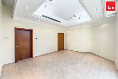 Villa in Al Barsha, Dubai, UAE 5 bedrooms, 1394 sq.m. № 682043 - photo 19