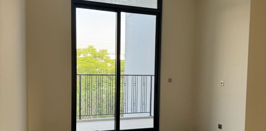 Rumah bandar di Motor City, Dubai, UAE 3 bilik tidur, 237 meter persegi № 699499