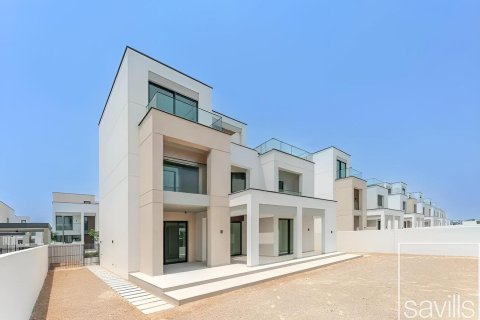 Villa para arrendamento em Arabian Ranches 3, Dubai, EAU 5 quartos, 615.95 m2 № 747788 - foto 1