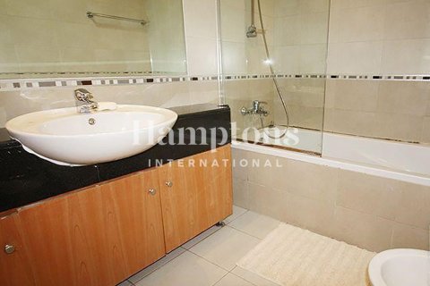 Appartamento in affitto a Dubai Marina, Dubai, EAU 2 camere da letto, 158.12090600 mq. № 688237 - foto 9