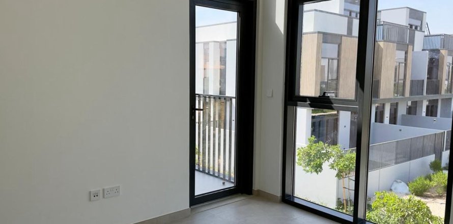 Kamienica w Dubai, ZEA 3 sypialnie, 168 mkw. nr 624844
