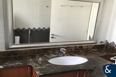 Villa in affitto a The Springs, Dubai, EAU 3 camere da letto, 210 mq. № 668128 - foto 8