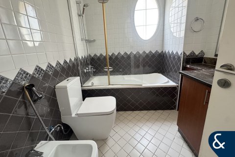 Villa in affitto a The Springs, Dubai, EAU 3 camere da letto, 210 mq. № 668128 - foto 7