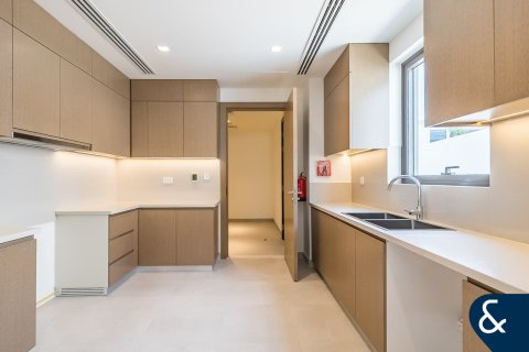 Vila u Al Furjan, Dubai, UAE 5 spavaćih soba, 442 m2 Br. 668127 - fotografija 16