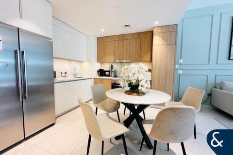 Apartmen di Dubai Harbour, Dubai, UAE 2 bilik tidur, 106 meter persegi № 668130 - foto 3