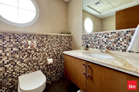 Vila di Jumeirah Park, Dubai, UAE 4 bilik tidur, 741.8 meter persegi № 699954 - foto 22