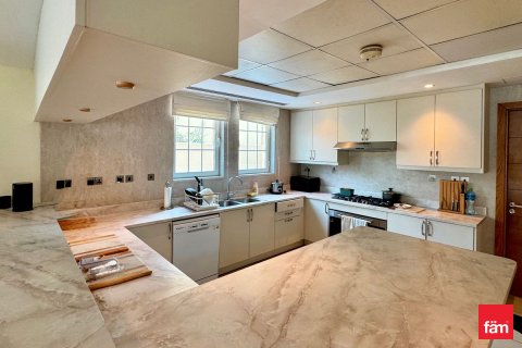 Vila v Jumeirah Park, Dubai, SAE 4 ložnice, 741.8 m² Č.: 699954 - fotografie 12