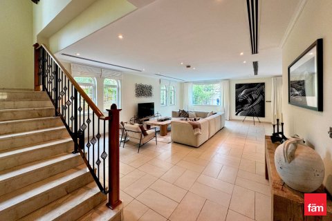 Vila v Jumeirah Park, Dubai, SAE 4 ložnice, 741.8 m² Č.: 699954 - fotografie 9