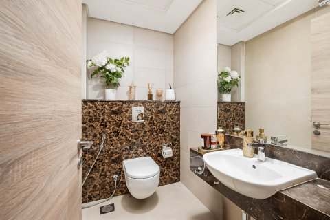 Apartment in Mirdif, Dubai, UAE 3 bedrooms, 169.33 sq.m. № 748797 - photo 12