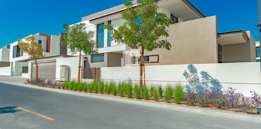 Villa itt: Al Furjan, Dubai, EAE, 5 hálószoba, 461 m², azonosító: 665100