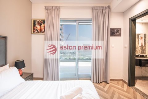 Apartament në Business Bay, Dubai, Emiratet e Bashkuara Arabe 2 dhoma gjumi, 125 m2. № 705175 - Foto 13