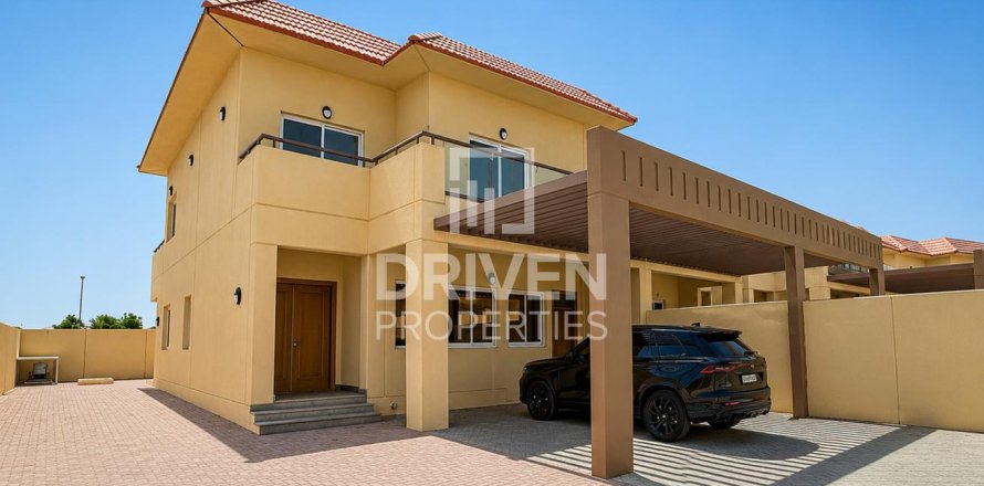Vila v Dubai Land, SAE 4 ložnice, 414.44 m² Č.: 743296