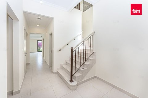 Villa til leje i Dubai, UAE 3 soveværelser, 405 kvm № 696845 - foto 9
