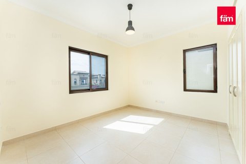 Villa til leje i Dubai, UAE 3 soveværelser, 405 kvm № 696845 - foto 10