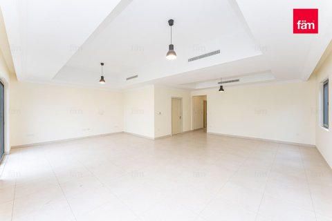 Villa til leje i Dubai, UAE 3 soveværelser, 405 kvm № 696845 - foto 7