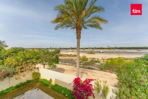 Villa til leje i Dubai, UAE 3 soveværelser, 405 kvm № 696845 - foto 17