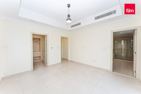 Villa til leje i Dubai, UAE 3 soveværelser, 405 kvm № 696845 - foto 19
